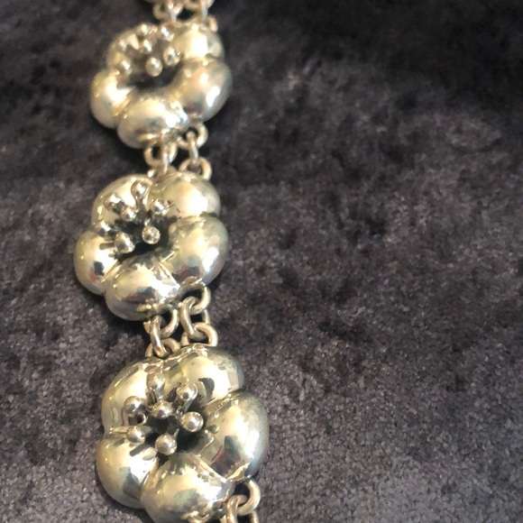 Vintage J.R.I. Sterling Silver Floral Necklace, made in Mexico - Picture 7 of 7